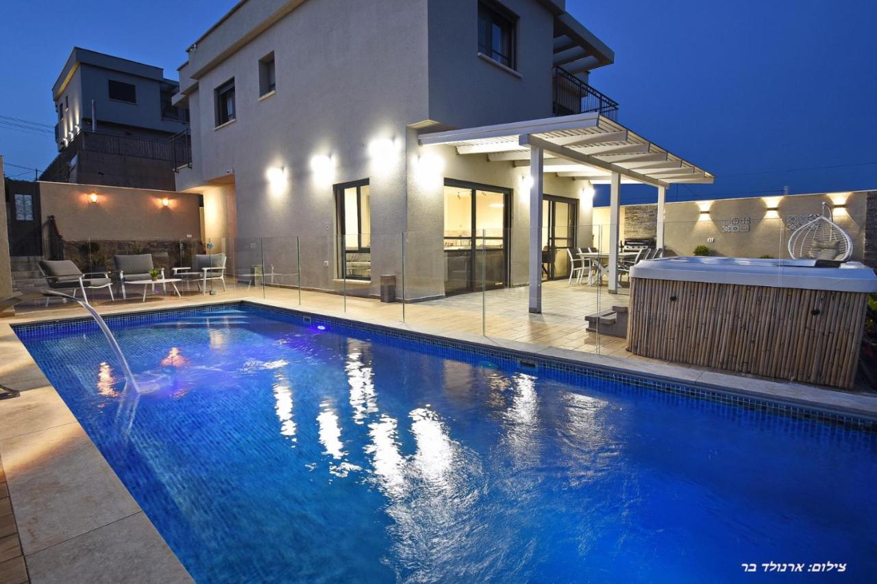 וילה מגדלא Villa Екстериор снимка